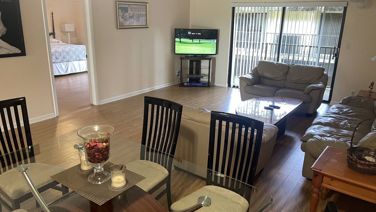 Deerfield Beach Condo | Very Comfortable Condo In Quiet Community