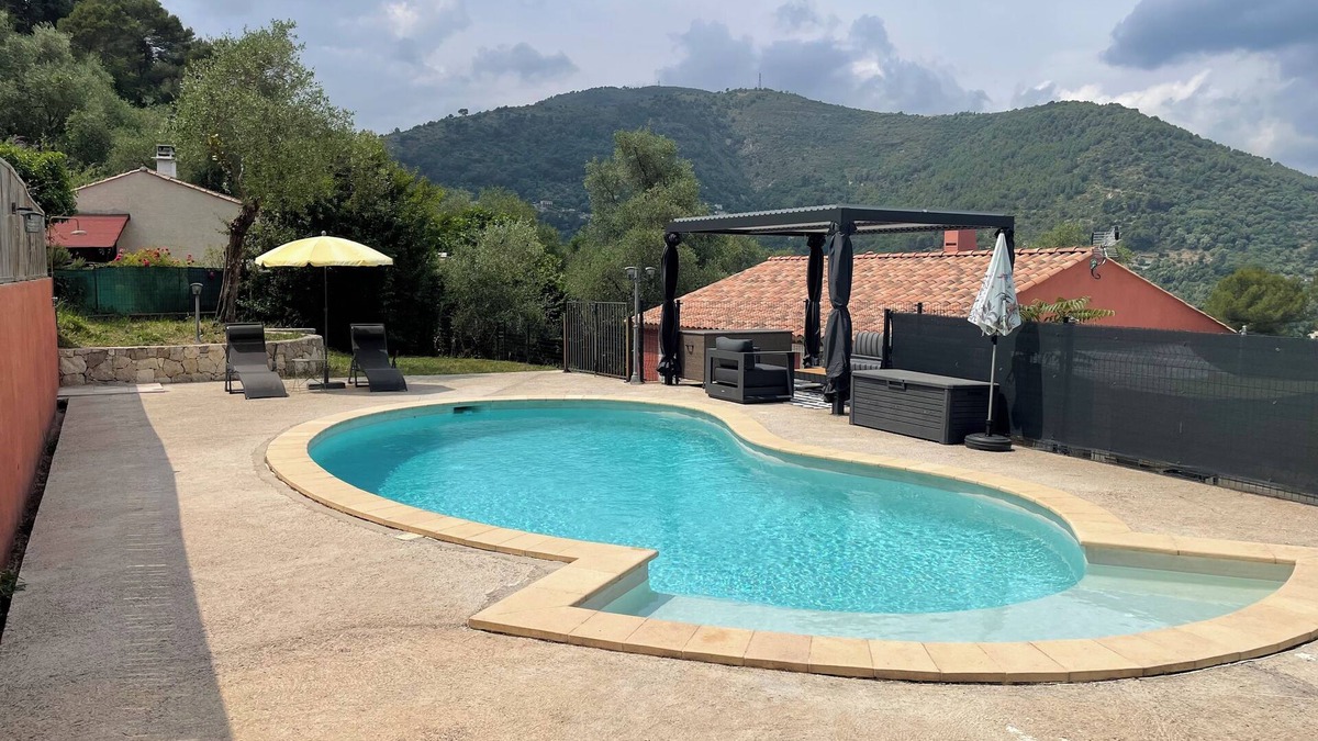 Drap Villa | Very cosy villa with swimming pool 20 minutes from Nice