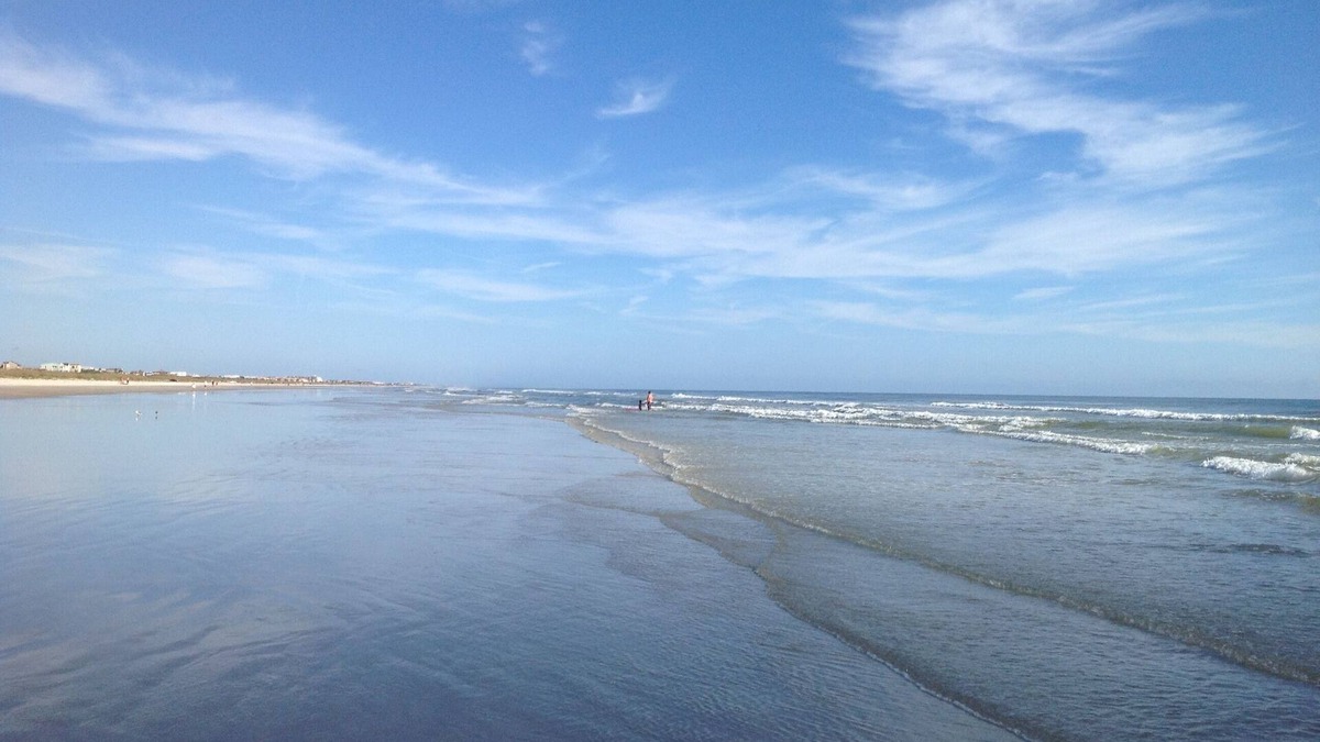 Butler Beach Condo | Very large 1BD, 1BA Ocean Front Complex, Ground Floor, Wifi, Hdtv, Large pool
