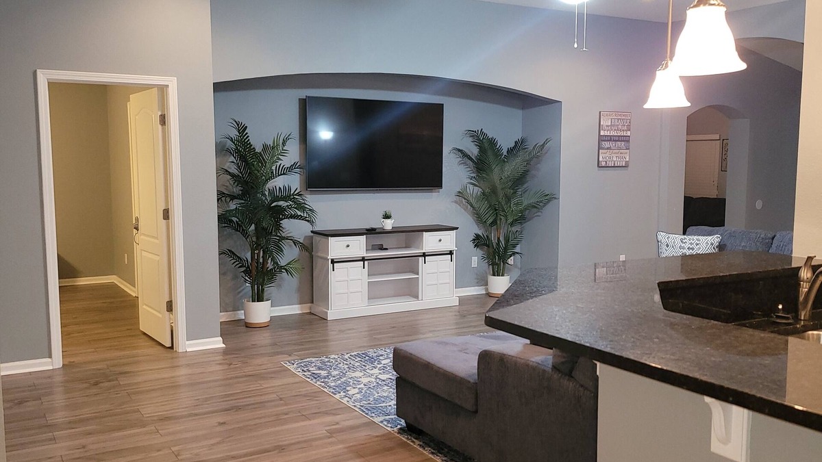 Northside House | Very neat & sweet home close to JAX Airport