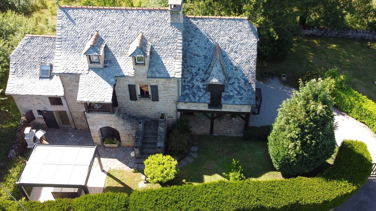 Muret-le-Chateau House | Very nice independent house with character, between Conques and Rodez.
