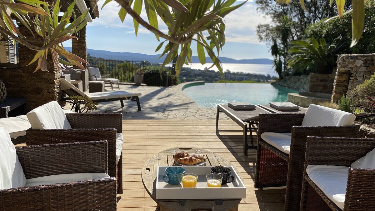 Cavalaire-sur-Mer Villa | Very nice villa with infinity pool, sea view, harbor, Cavalaire