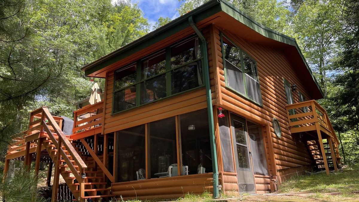 Hazelhurst House | Very Private - Half Log Lakefront Home - Sand Beach - Deck