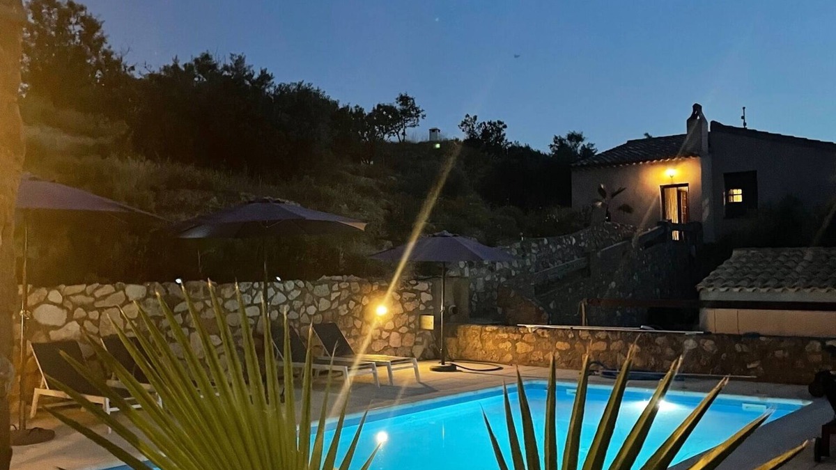 Velez-Blanco Cottage | Very private house and apartment with exceptional views!