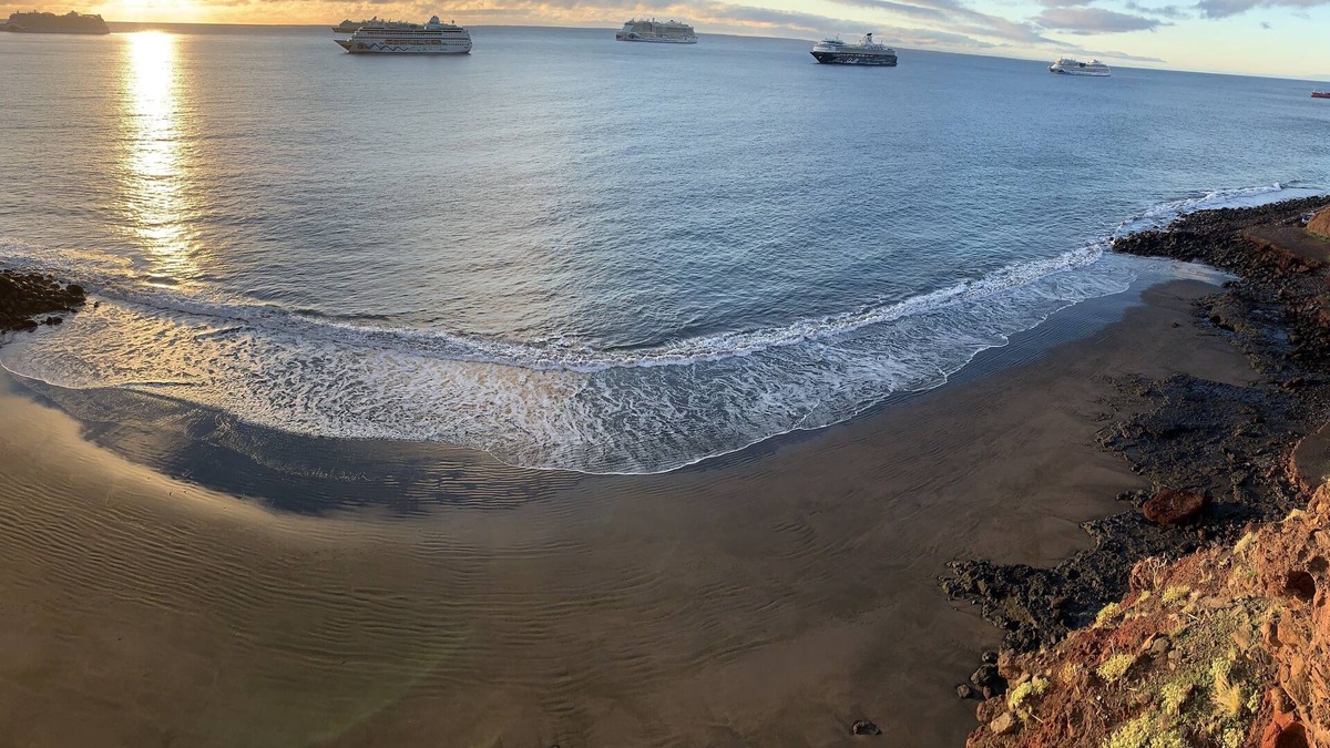 Santa Cruz de Tenerife Apartment | Very Quiet - Beachfront