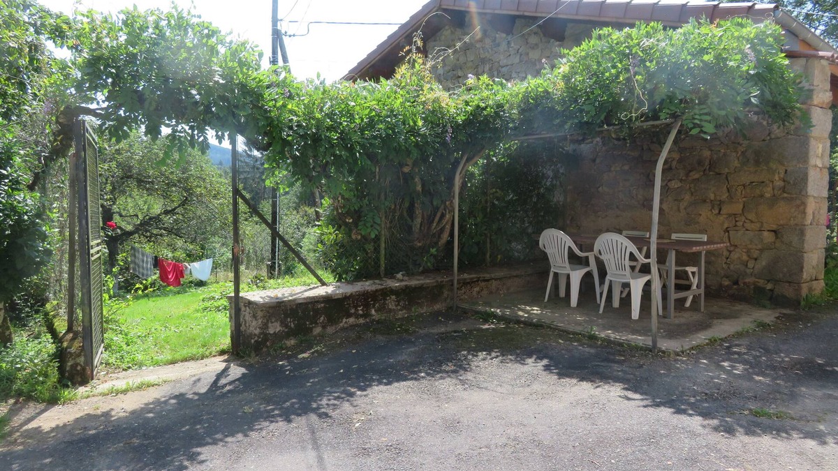 La Renaudie Cottage | Very quiet gîte in the Forez mountains