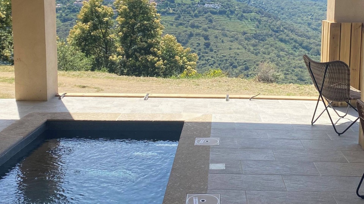 Belgodere Apartment | Very quiet garden level with sea and mountain views,
