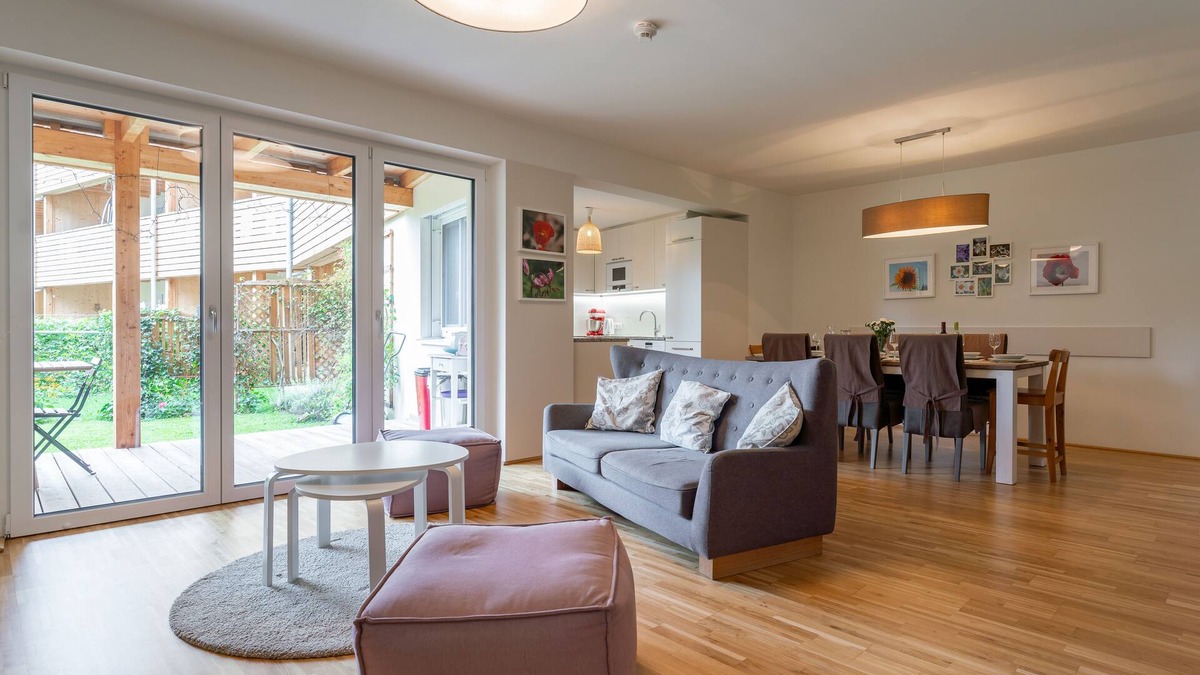 Tamsweg Apartment | Very spacious apartment with garden