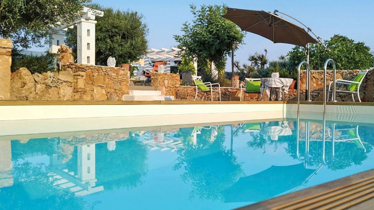 Torre Ovo Villa | Villa Minni - Three Bedroom Villa, Sleeps 6