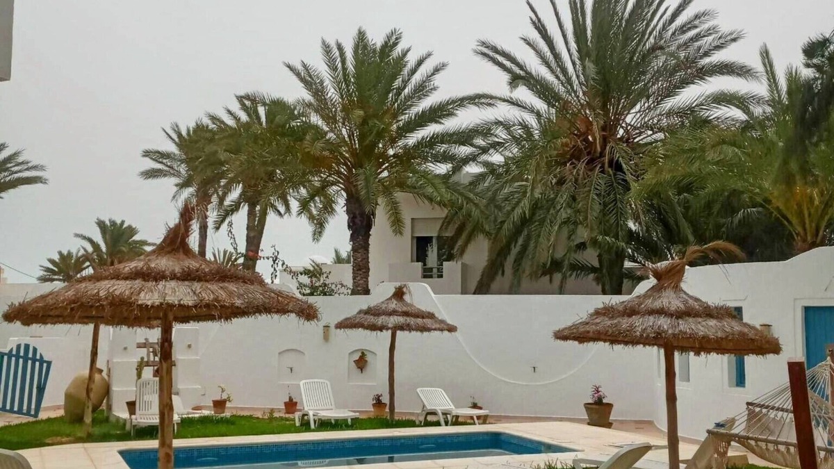 Mezraia Villa | VILLA "Yasmina" 500 meters from the BEACH- DJERBA Sidi Mehrez