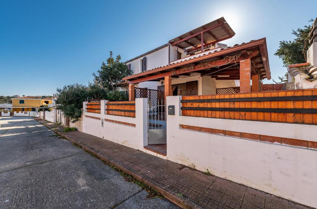 Calasetta House | Via Delle Mimose 14