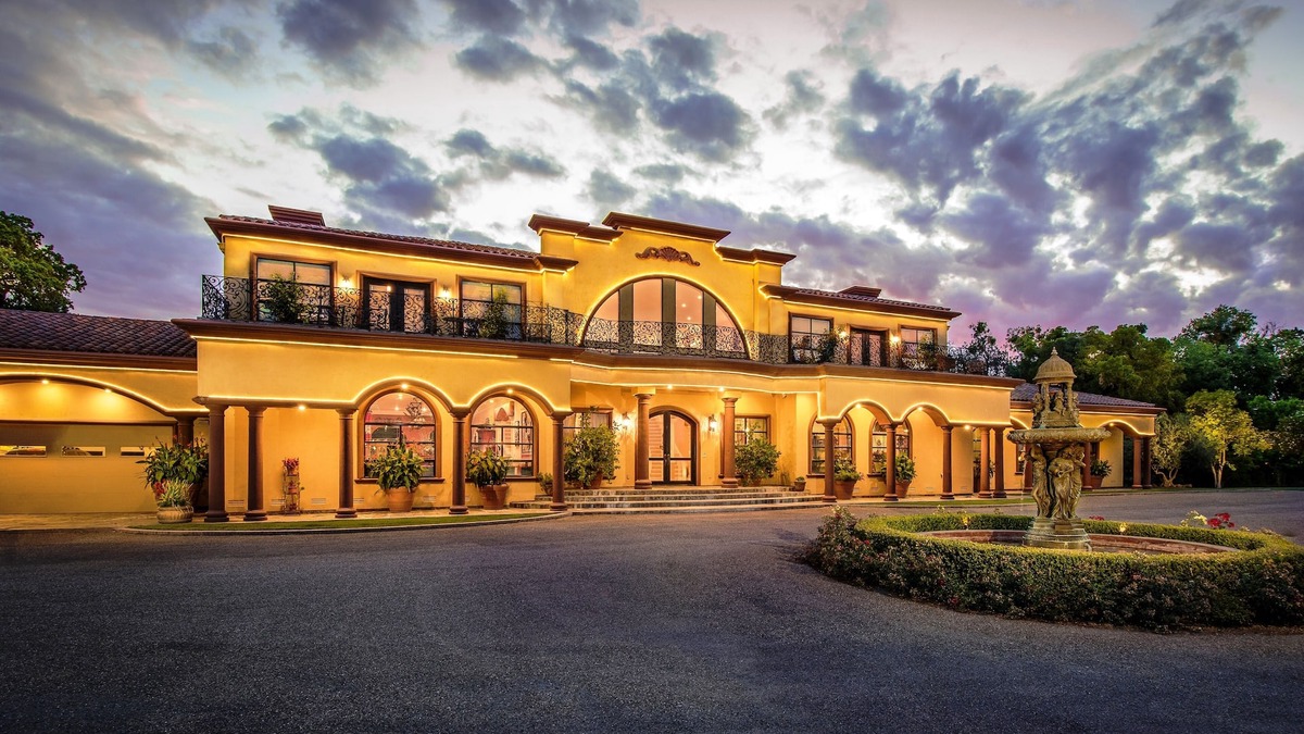 North Woodbridge House | Viaggio On The River Estate And Winery