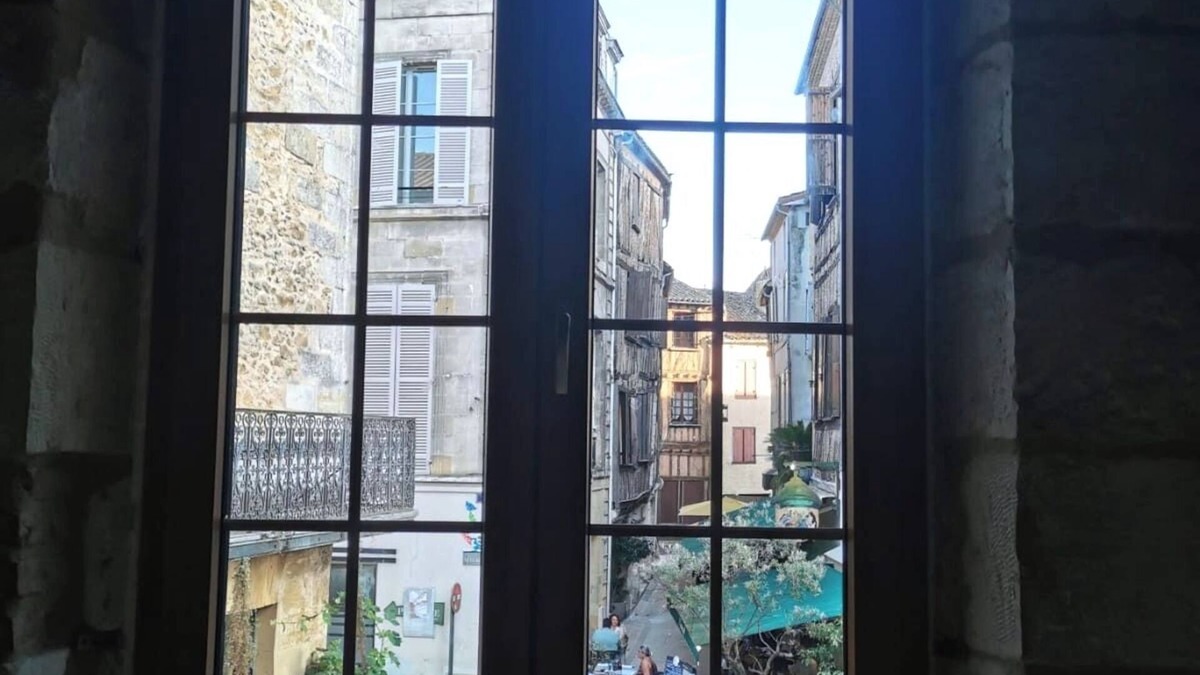 Bergerac Apartment | Vibrant 1-Bedroom Apartment in the Lively Historic Center of Bergerac