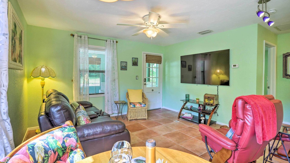 Rockledge Homes House | Vibrant Rockledge Home ~ 2 Mi to Cocoa Village!