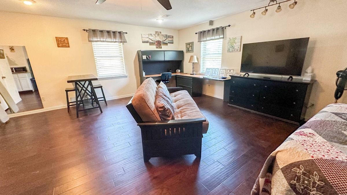 Keller Apartment | Vibrant Work Stay Studio Cowboy Pool, Pet ok near Tx Motor Speedway
