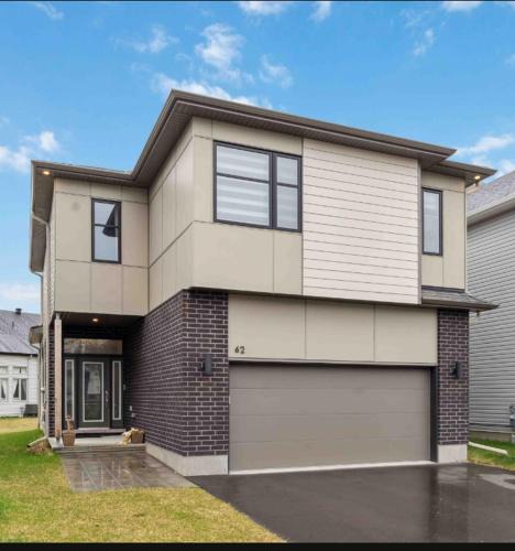 Ottawa Division House | ViceHaven