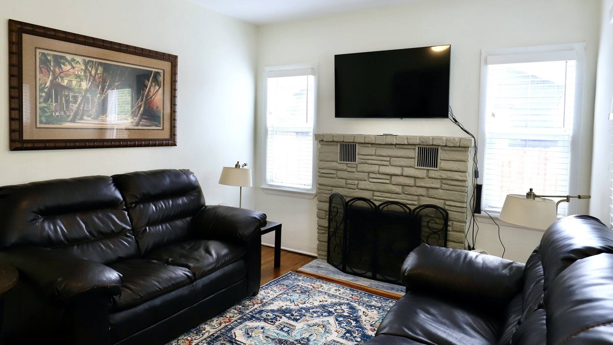Harbordale House | Victoria's Paradise-Close to Whole Foods, Airport, Cruise port
