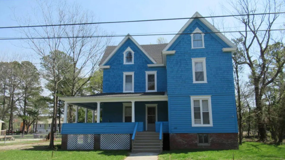 Crisfield House | Victorian Get Away