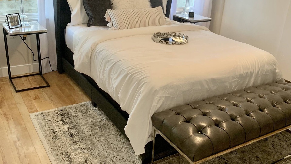 Sparks House | Victorian Square Villa next the Nugget Casino & Minutes from Downton Reno!