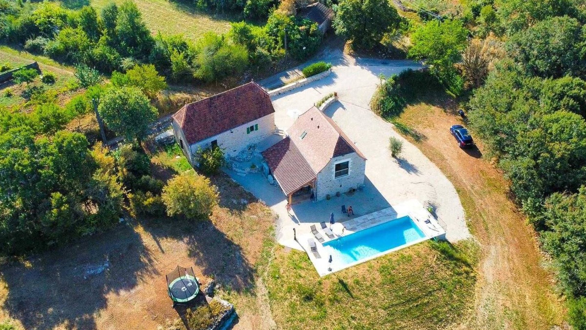 Lentillac-du-Causse House | Victorine's Farm