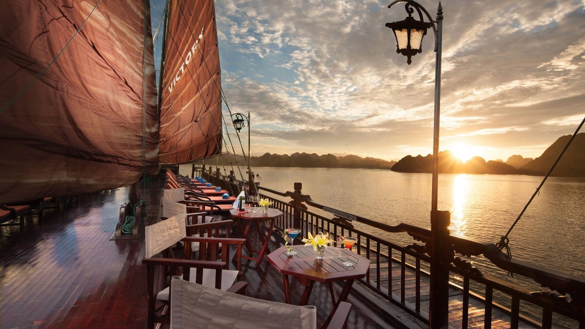 Hon Gai Boat Rental | Victory Cruise