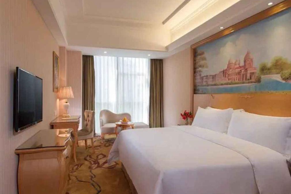 Longgang Hotel | Vienna Hotel Shenzhen Baoneng City Plaza