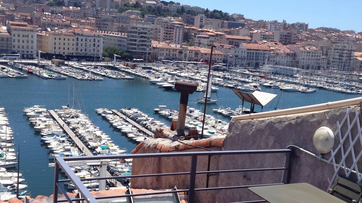 Hotel-de-Ville Apartment | Vieux Port to Notre Dame de la Garde Triplex 70 m2 terrace