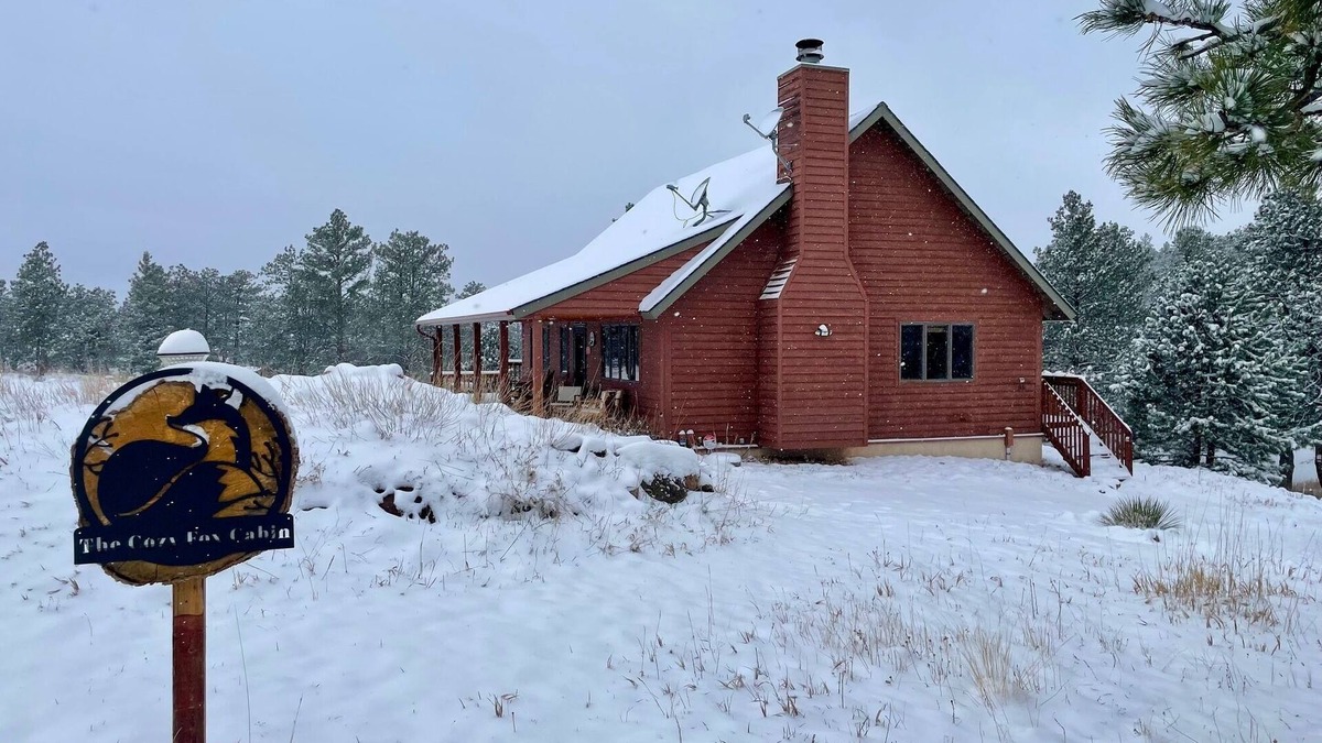 Glacier View Meadows House | View-worthy wilderness retreat with cozy fireplace