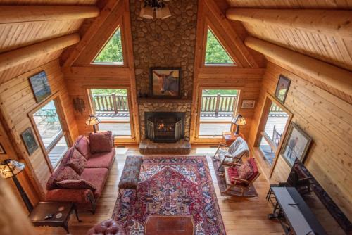 Sparta House | VIEWS, Fire Pit, Dogs Welcome, Fenced Yard! Close to New River Outfitters!