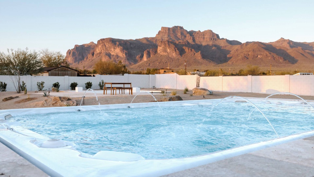 Apache Junction House | Views - Heated Pool - 10 person Hot Tub - Golf - Game Room - Pickleball Court