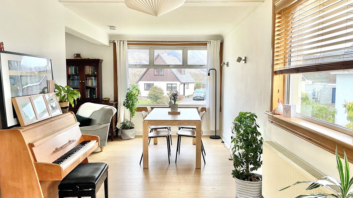 Corpach House | Views of Ben Nevis. Sleeps 5. 2 bedrooms. Garden. Parking. Beach/Canal.