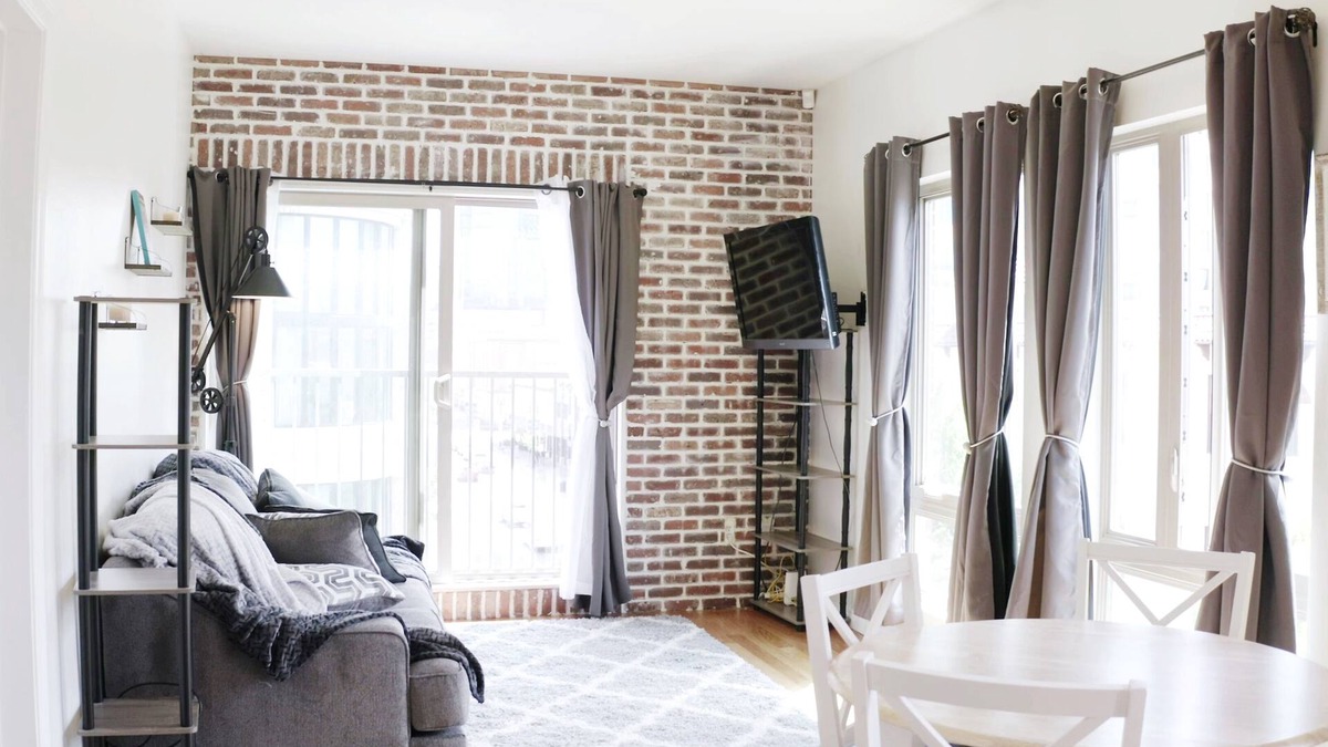 Pacific Terrace Condo | Views, Upgraded 2b 2b Corner unit, In Downtown SD Gaslamp