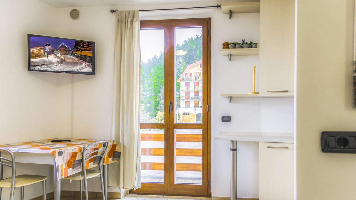 Prato Nevoso Apartment | Viglietti Studio in center