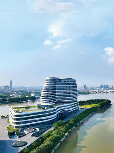 Haizhu Hotel | Vignette Collection The Xanadu Guangzhou, an IHG Hotel