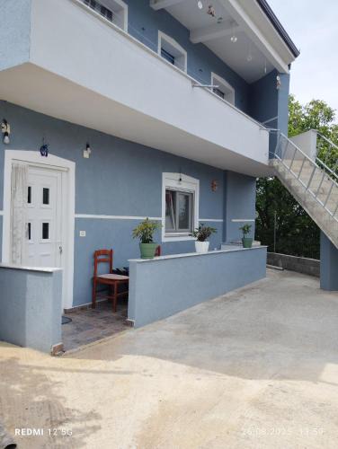 Lin Villa | Vila Marini