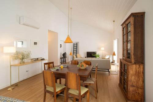 Ribeira das Tainhas Apartment | Vila Marta - Garça Real