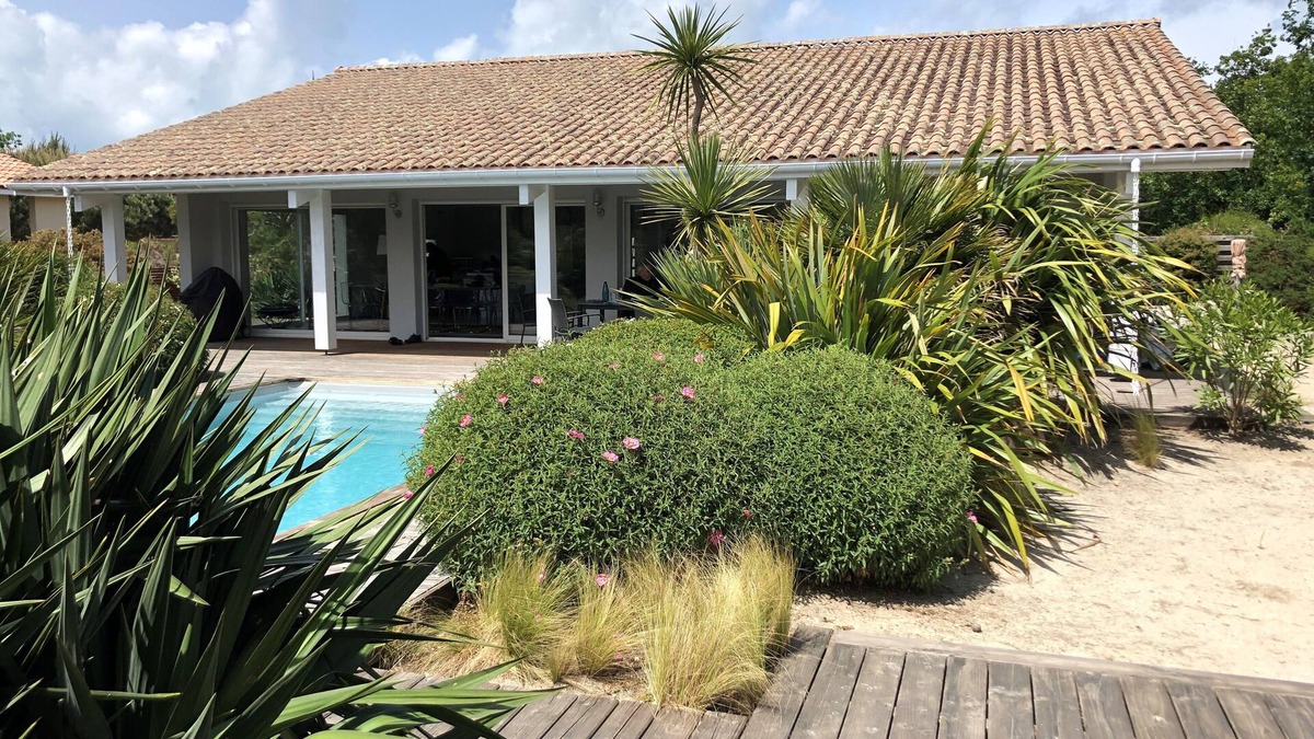 Vensac Villa | Villa à 5 Minutes de Locéan Dans un Cadre Magnifique