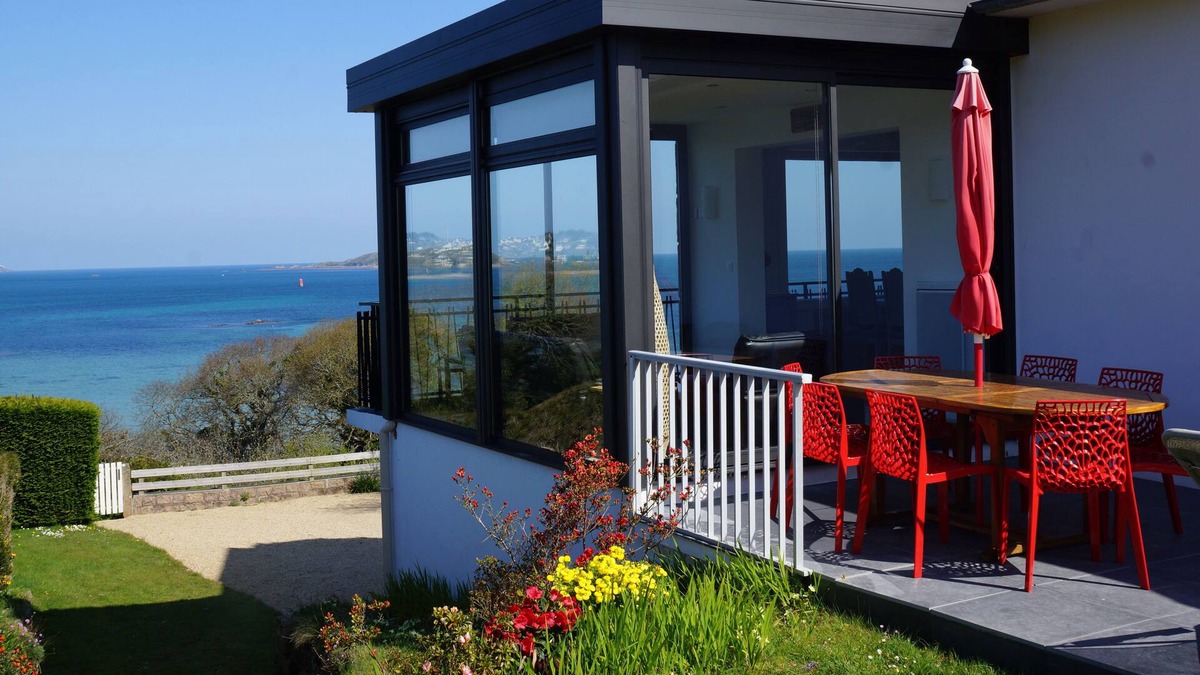 Louannec House | Villa 100 m from the sea with exceptional views of the bay of Perros-Guirec