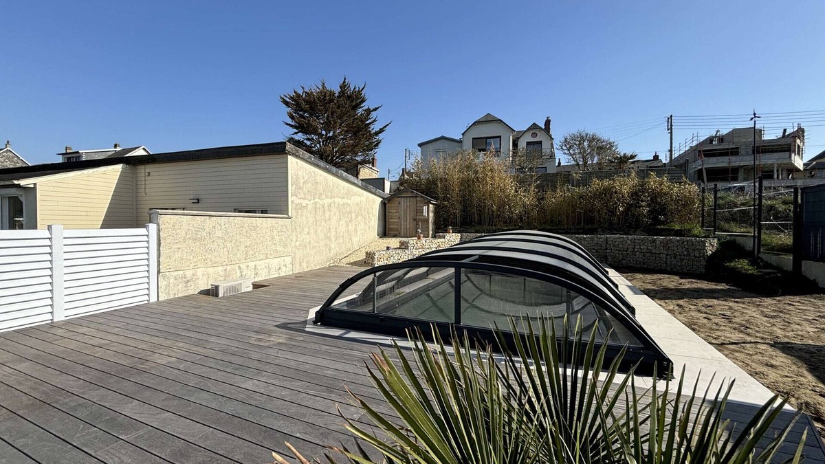 Donville-les-Bains House | Villa 150m from beach with pool and free WiFi