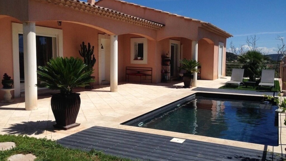 La Farlede House | VILLA 160m2 Clim, SWIMMING POOL, land2500m2, 8km from the sea