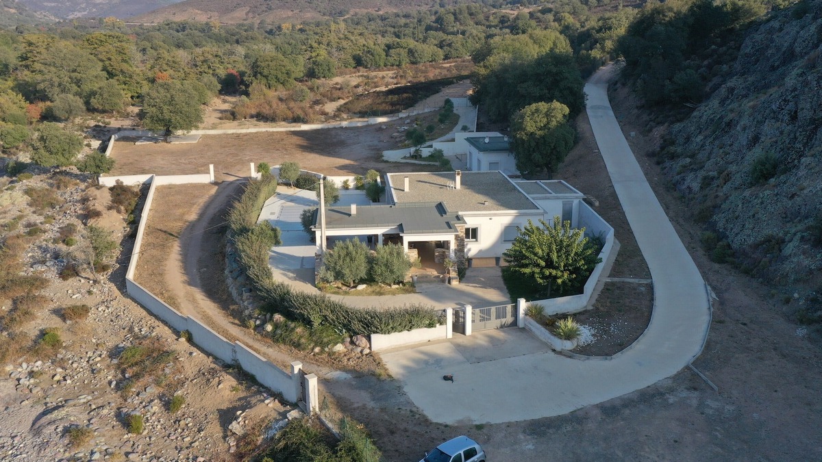 Canavaggia House | Villa 210m 14 to 18 pers. 3 kms PONTE-LECCIA -CANAVAGGIA (20218) Center Corse