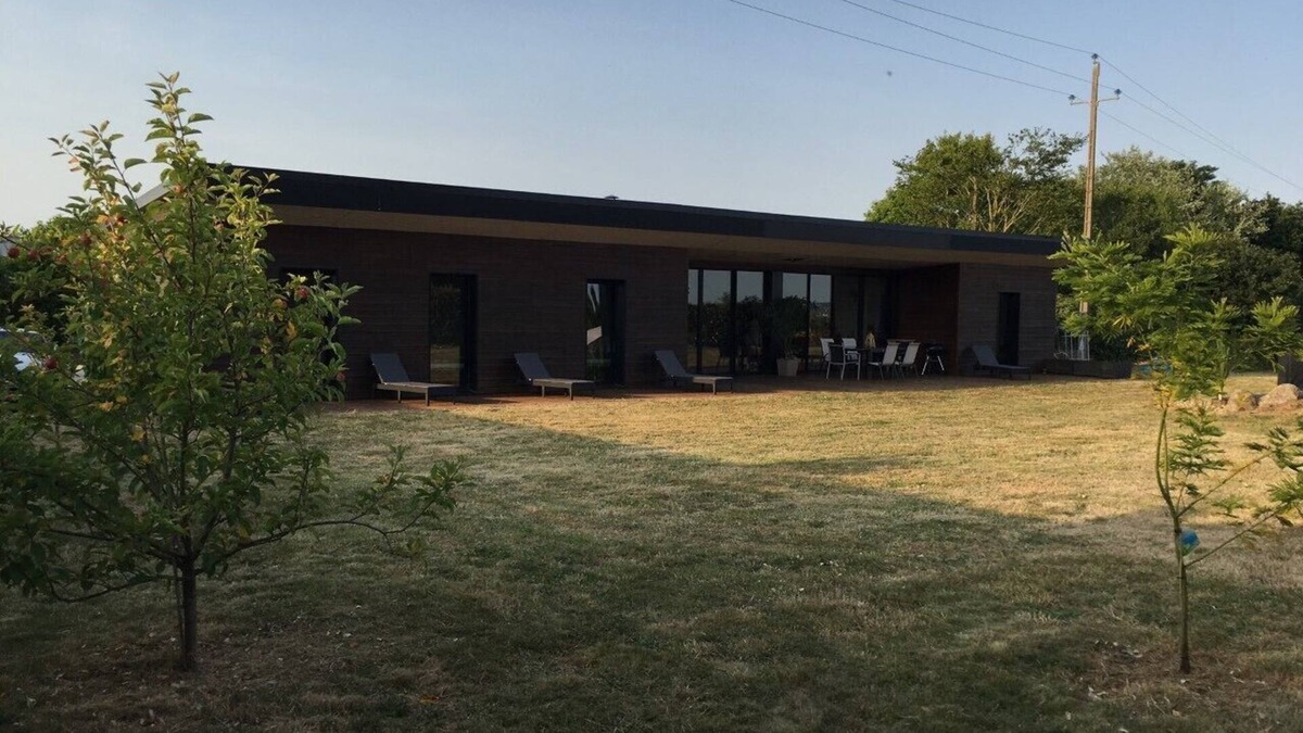 Plouenan Villa | VILLA 260€ 12 People Ideal for large groups (hikers, families, etc.)
