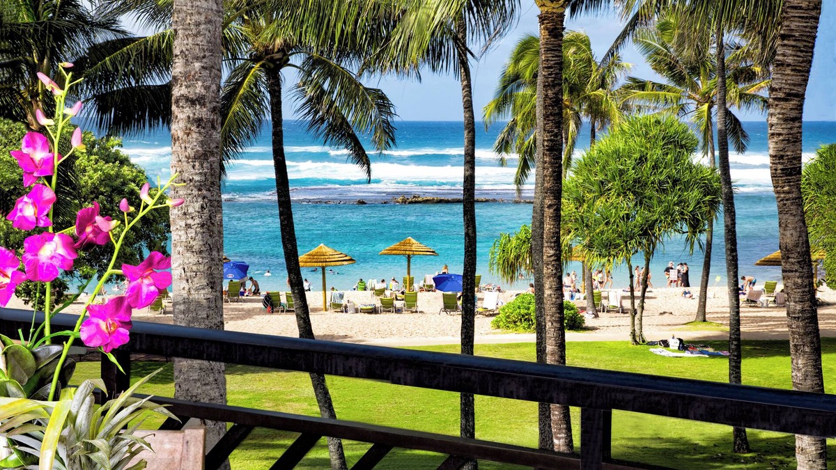 Kahuku Villa | Villa 305-306 OceanView Turtle Bay Beachfront