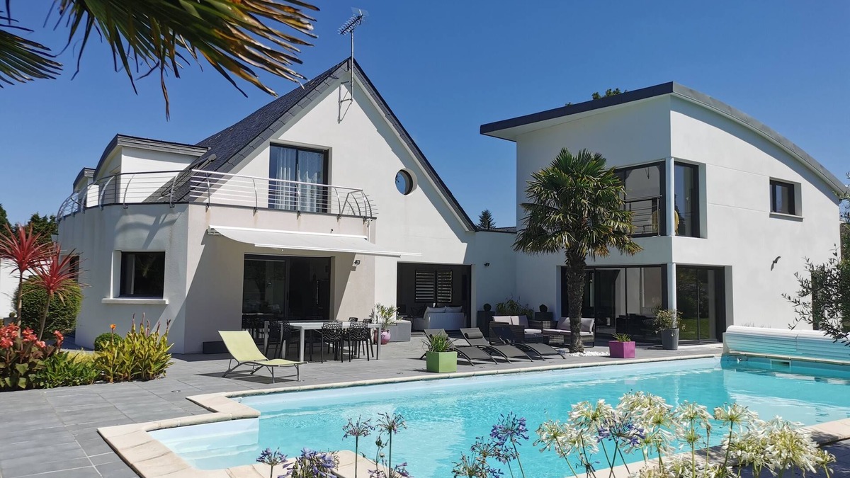 Benodet House | VILLA 385m2, LARGE POOL, JACUZZI and SPA, SAUNA, BILLIARD, GARDEN 8000m2
