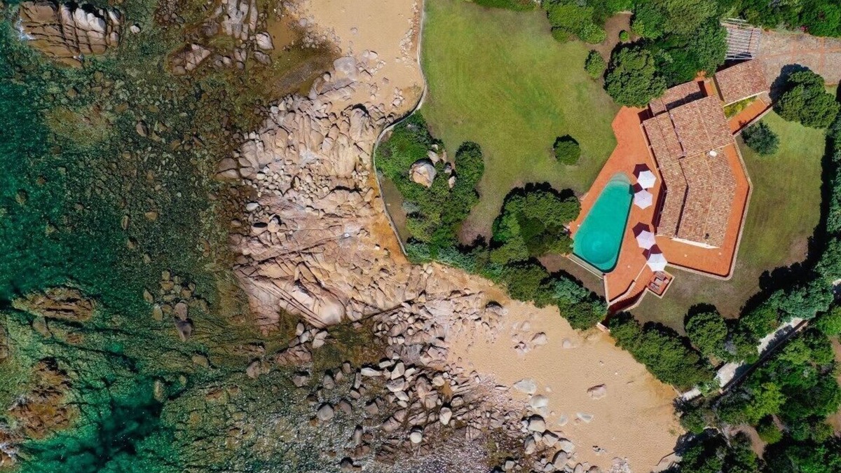 Isolella Villa | Villa 4 bedrooms, waterfront Presqu'ile de L'ISOLELLA-Exceptional location