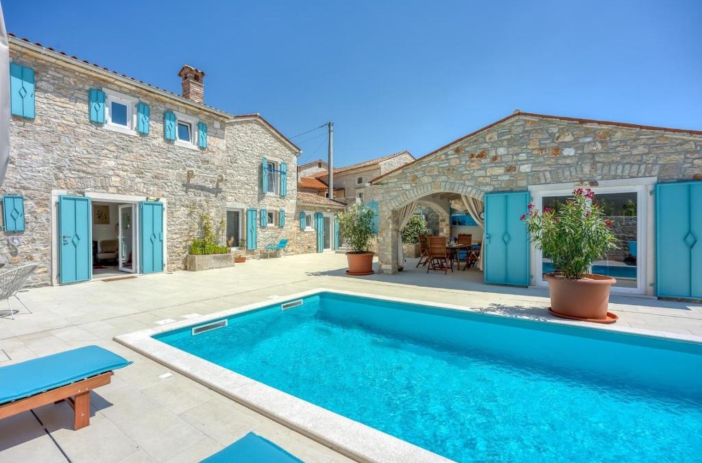 Selina Villa | Villa 4 Flowers