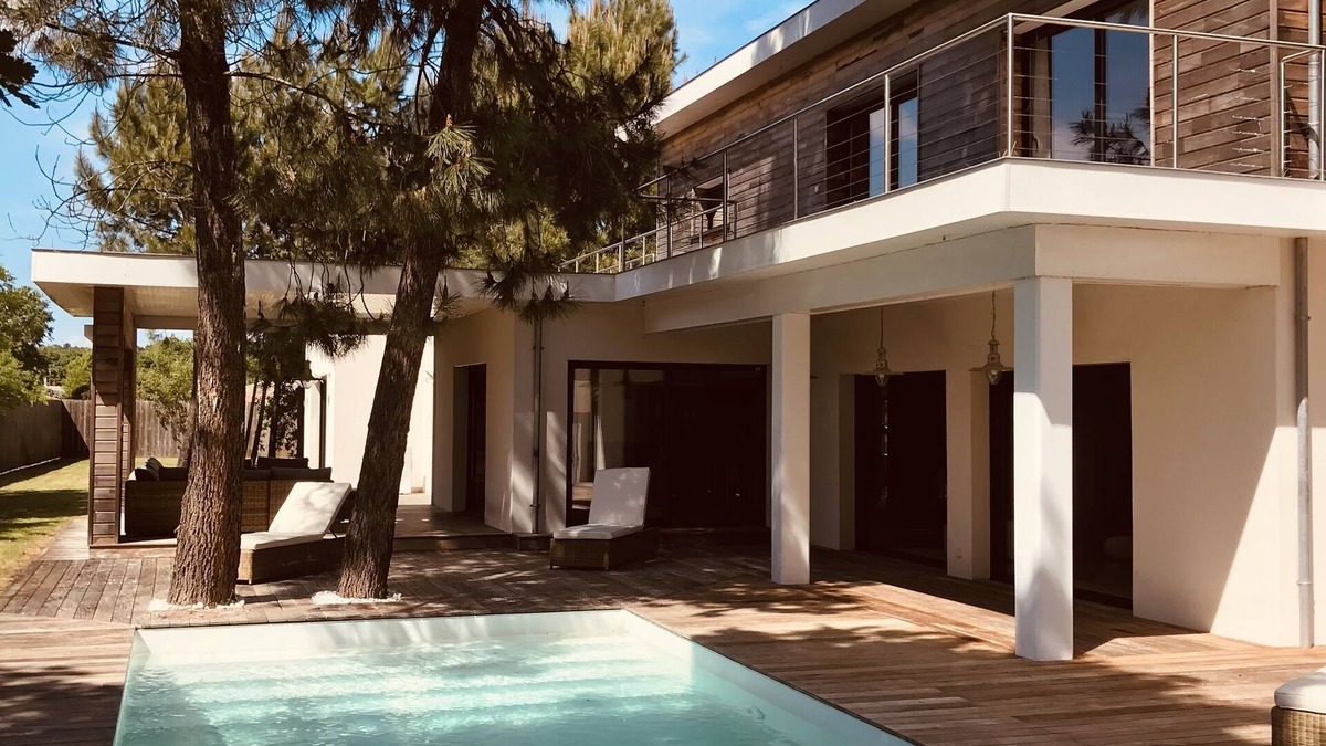 Ares House | Villa 420m2, 17 people, Hamman, Jaccuzi, 10 min. bicycle basin