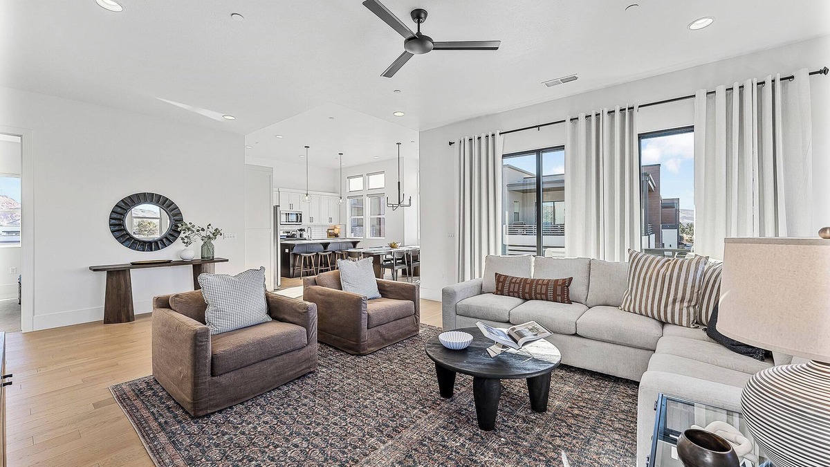 Bloomington Condo | Villa #46 at Bloomington Country Club: Pool, Golf, Restaurant