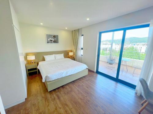 Ha Long Apartment | Villa 5 Phòng Ngủ Royal Lotus