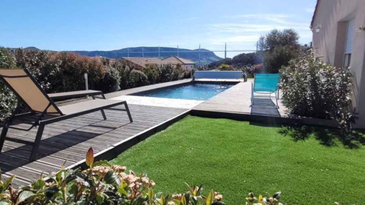 Millau Villa | Villa 6 pers with heated pool. Furnished tourist accommodation rated 4 stars.